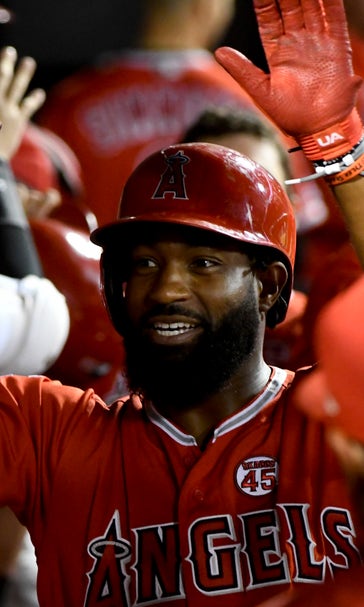 Goodwin, Upton homer, Angels beat White Sox 5-4